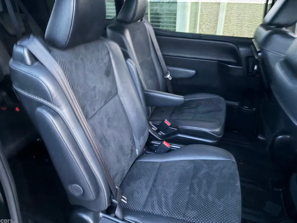 Toyota Voxy MPV, Petrol Hybrid, 2021, Black