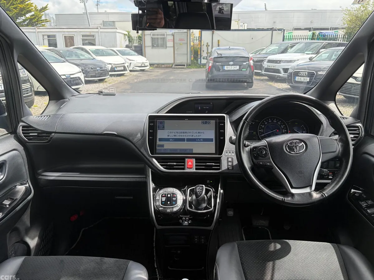 Toyota Voxy MPV, Petrol Hybrid, 2021, Blue
