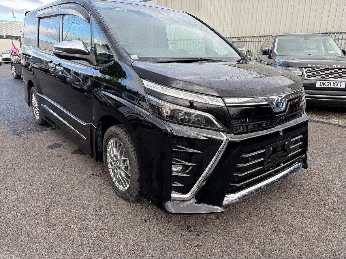 Toyota Voxy MPV, Petrol Hybrid, 2021, Blue