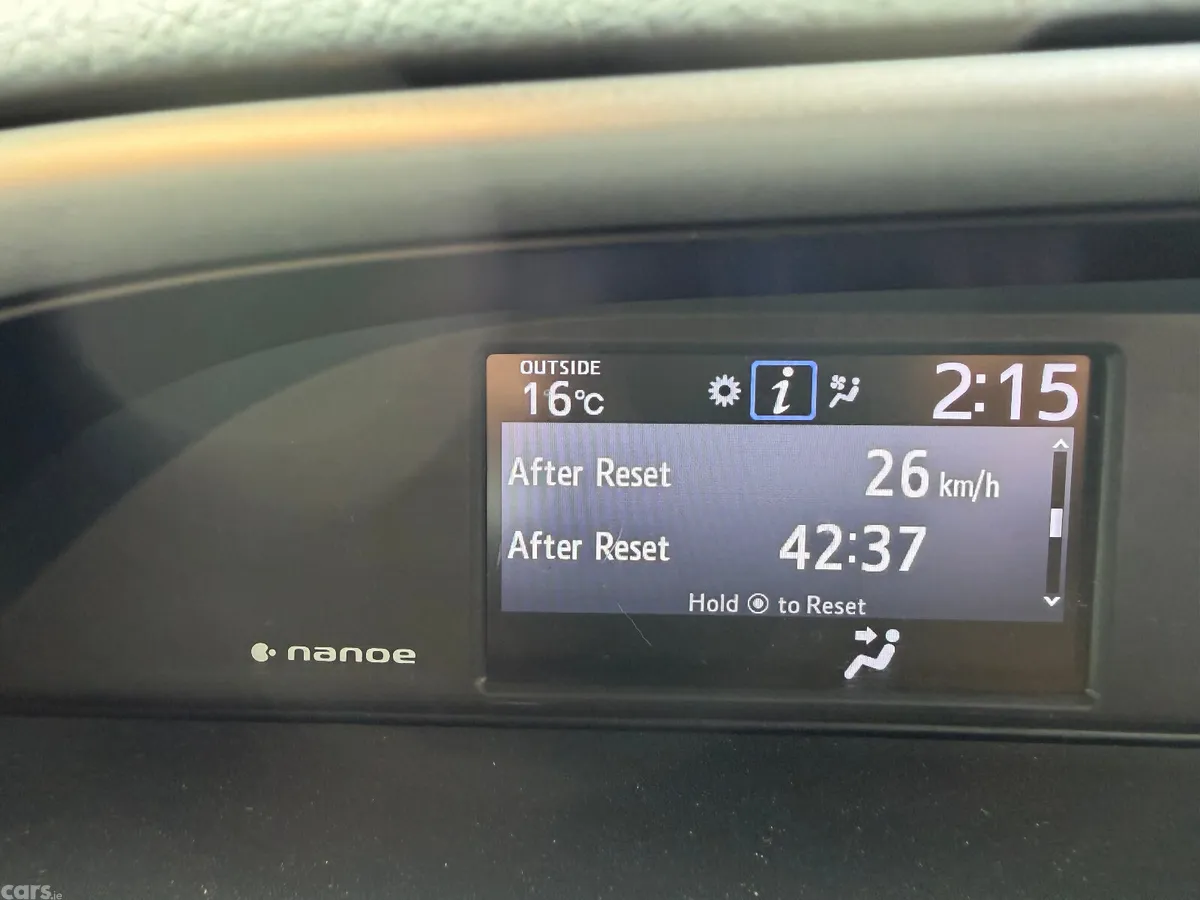 Toyota Voxy MPV, Petrol Hybrid, 2021, Blue