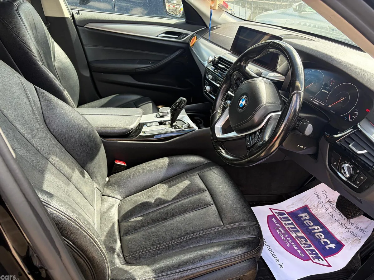 BMW 5-Series Saloon, Petrol Plug-in Hybrid, 2019, Black