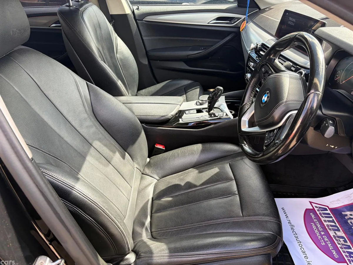 BMW 5-Series Saloon, Petrol Plug-in Hybrid, 2019, Black