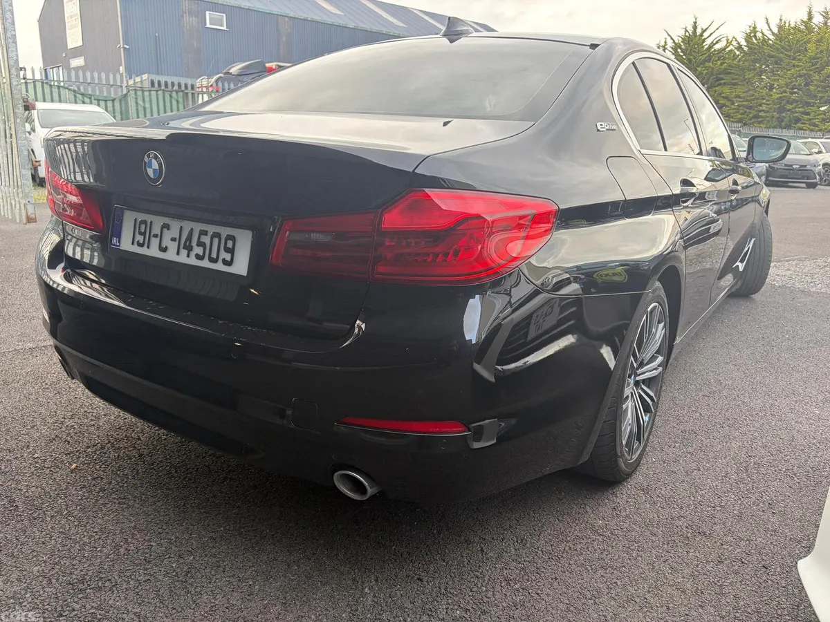 BMW 5-Series Saloon, Petrol Plug-in Hybrid, 2019, Black
