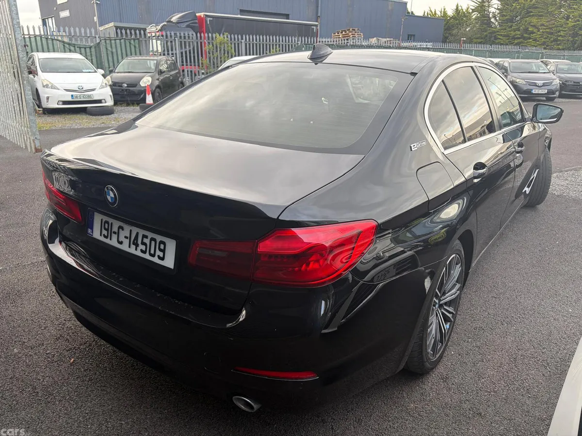 BMW 5-Series Saloon, Petrol Plug-in Hybrid, 2019, Black