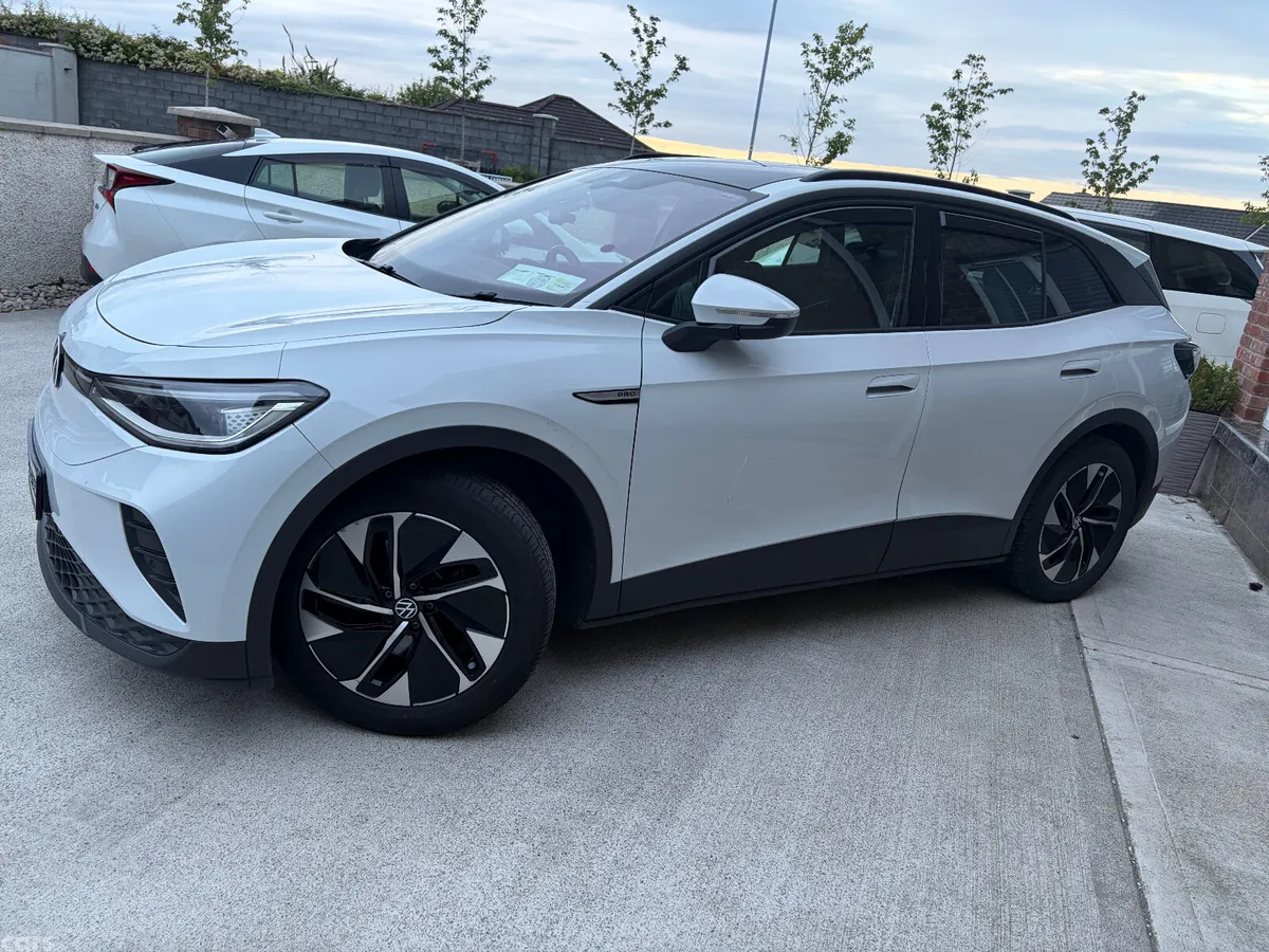 Volkswagen ID.4 Estate, Electric, 2022, White