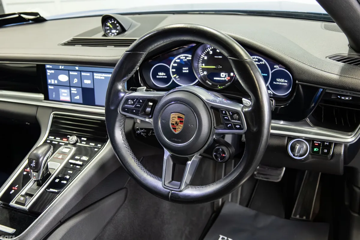 Porsche Panamera Hatchback, Petrol Plug-in Hybrid, 2018, Blue
