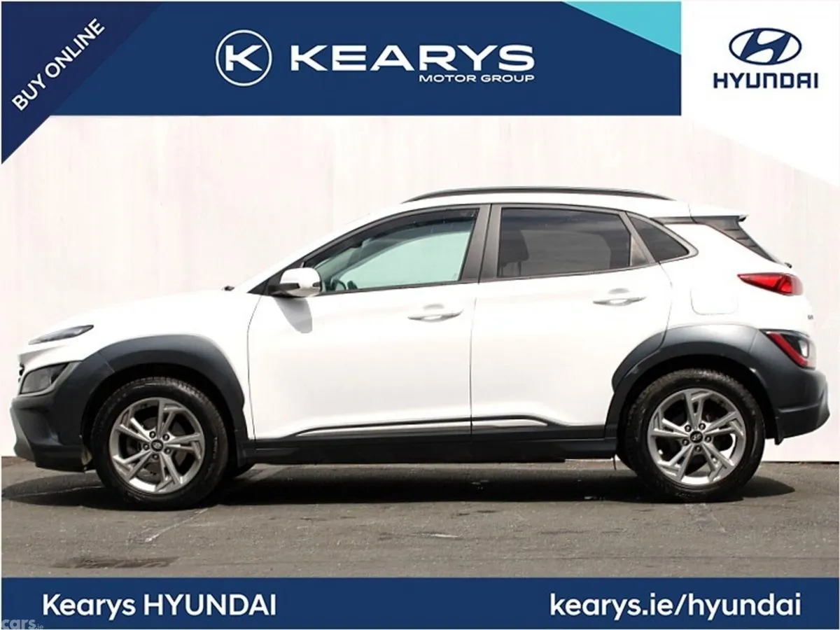Hyundai KONA MPV, Petrol, 2023, White