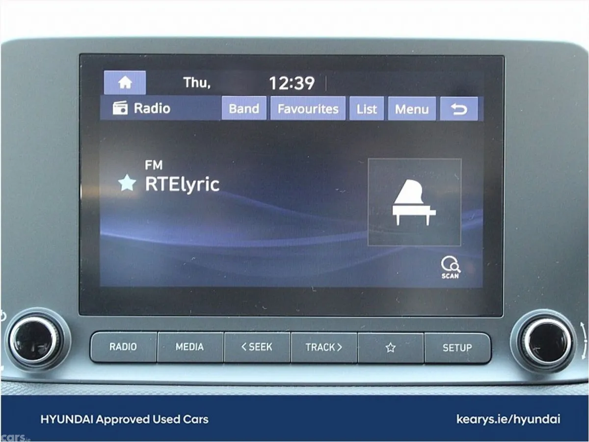 Hyundai KONA MPV, Petrol, 2023, White
