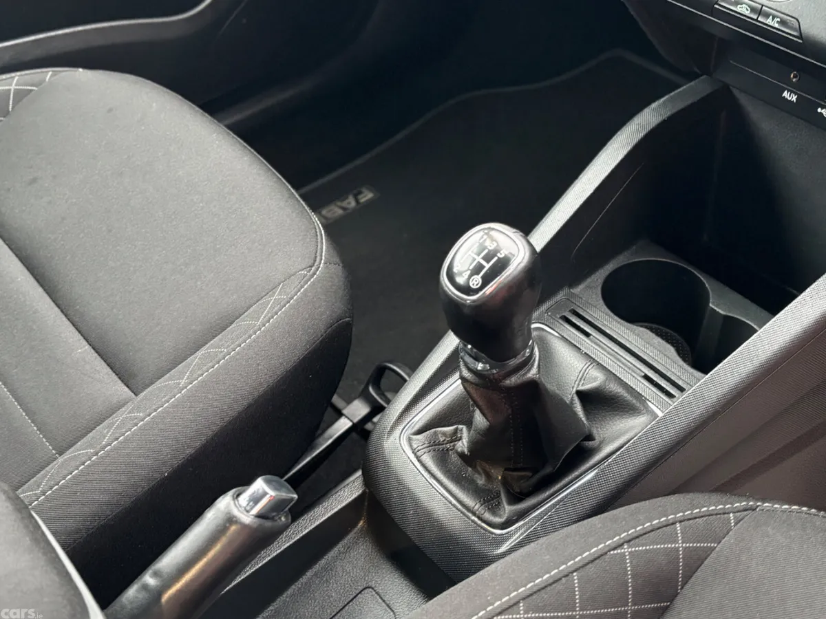 Skoda Fabia Estate, Petrol, 2015, Silver
