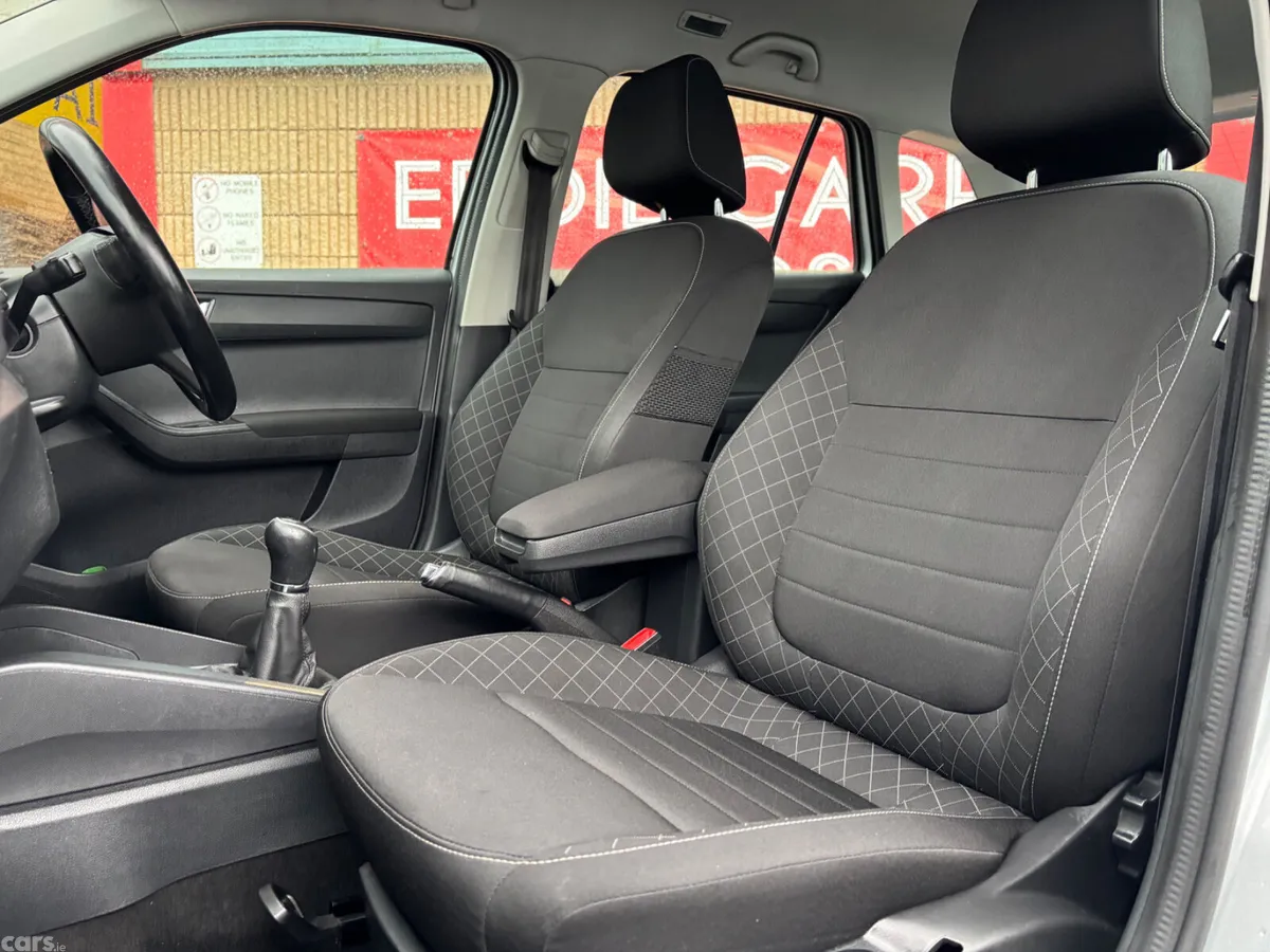 Skoda Fabia Estate, Petrol, 2015, Silver