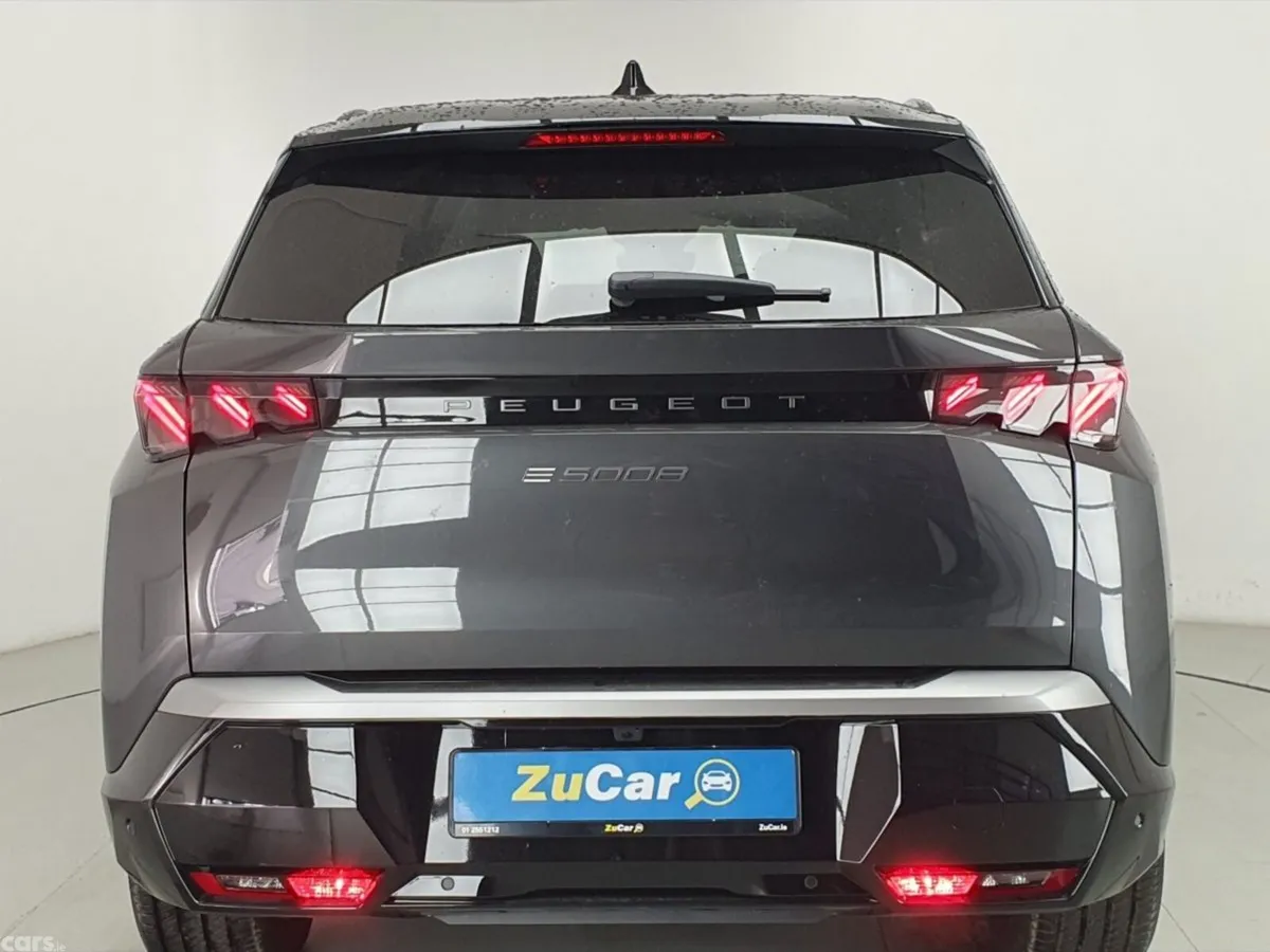 Peugeot 5008 SUV, Electric, 2026, Grey