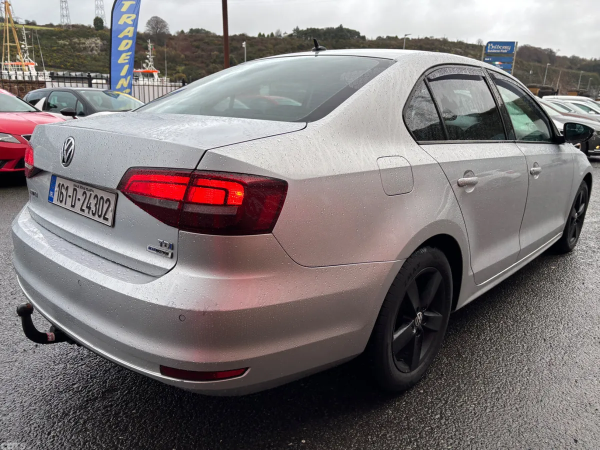 Volkswagen Jetta Saloon, Diesel, 2016, Silver