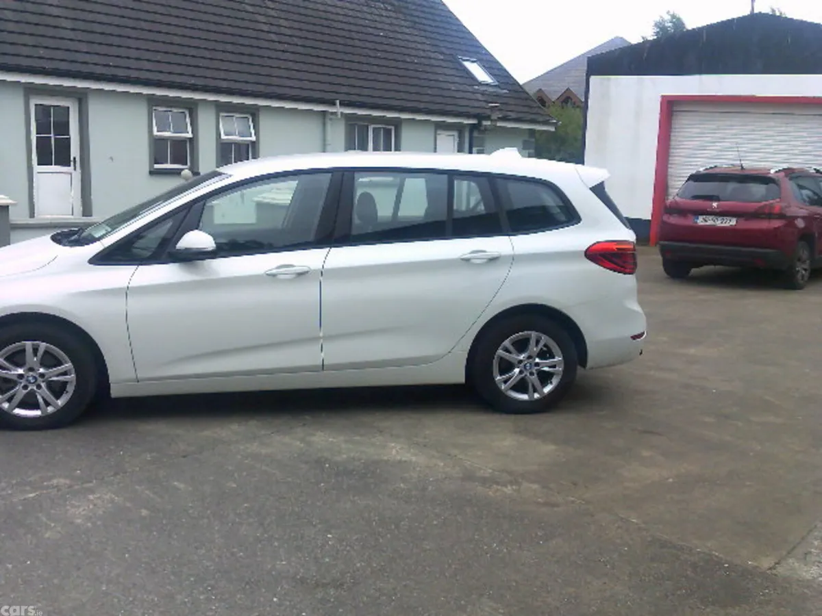 BMW 2-Series Estate, Petrol, 2016, White