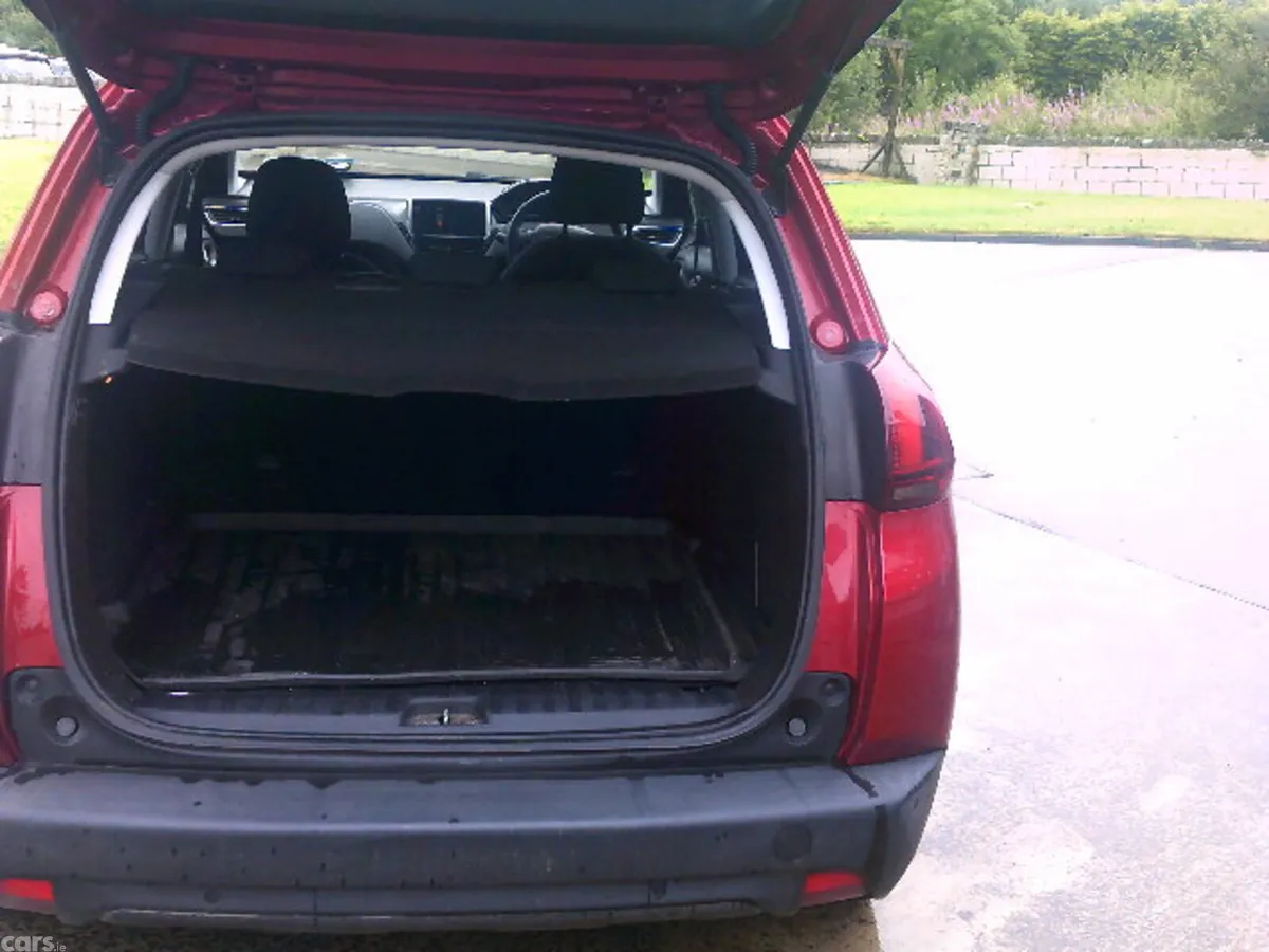 Peugeot 2008 Estate, Petrol, 2018, Red