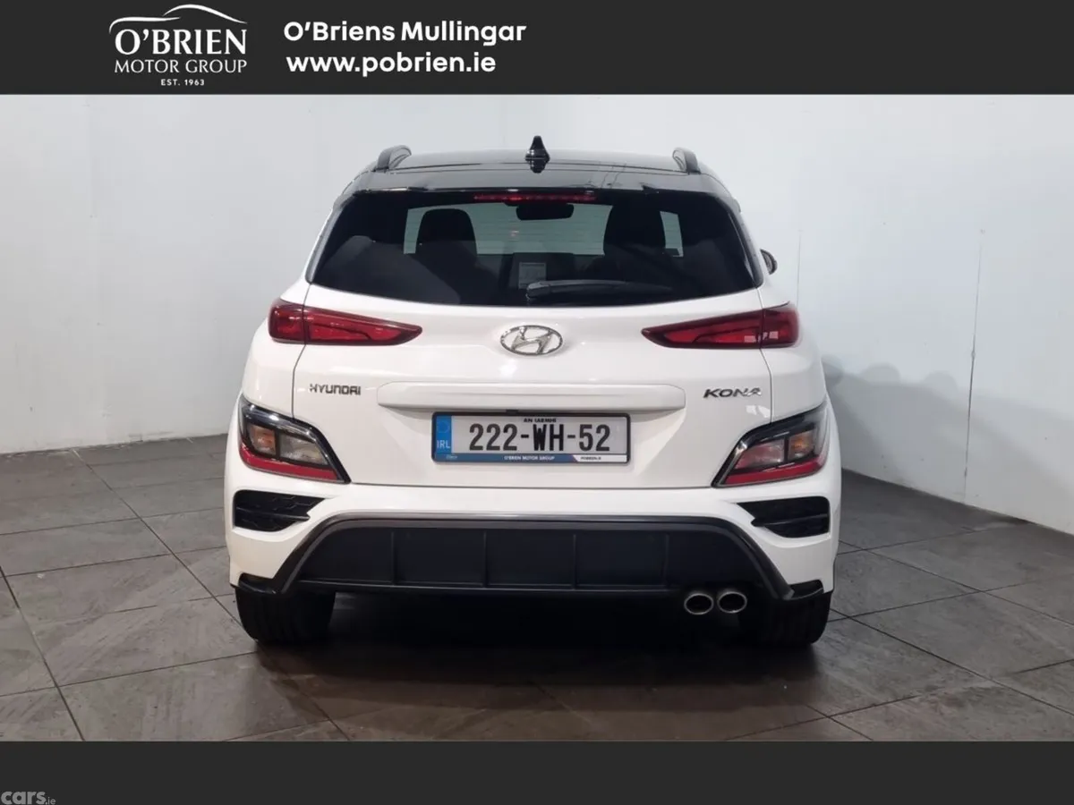 Hyundai KONA MPV, Petrol, 2022, White