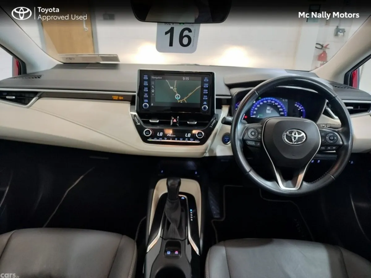 Toyota Corolla Saloon, Petrol Hybrid, 2020, Red