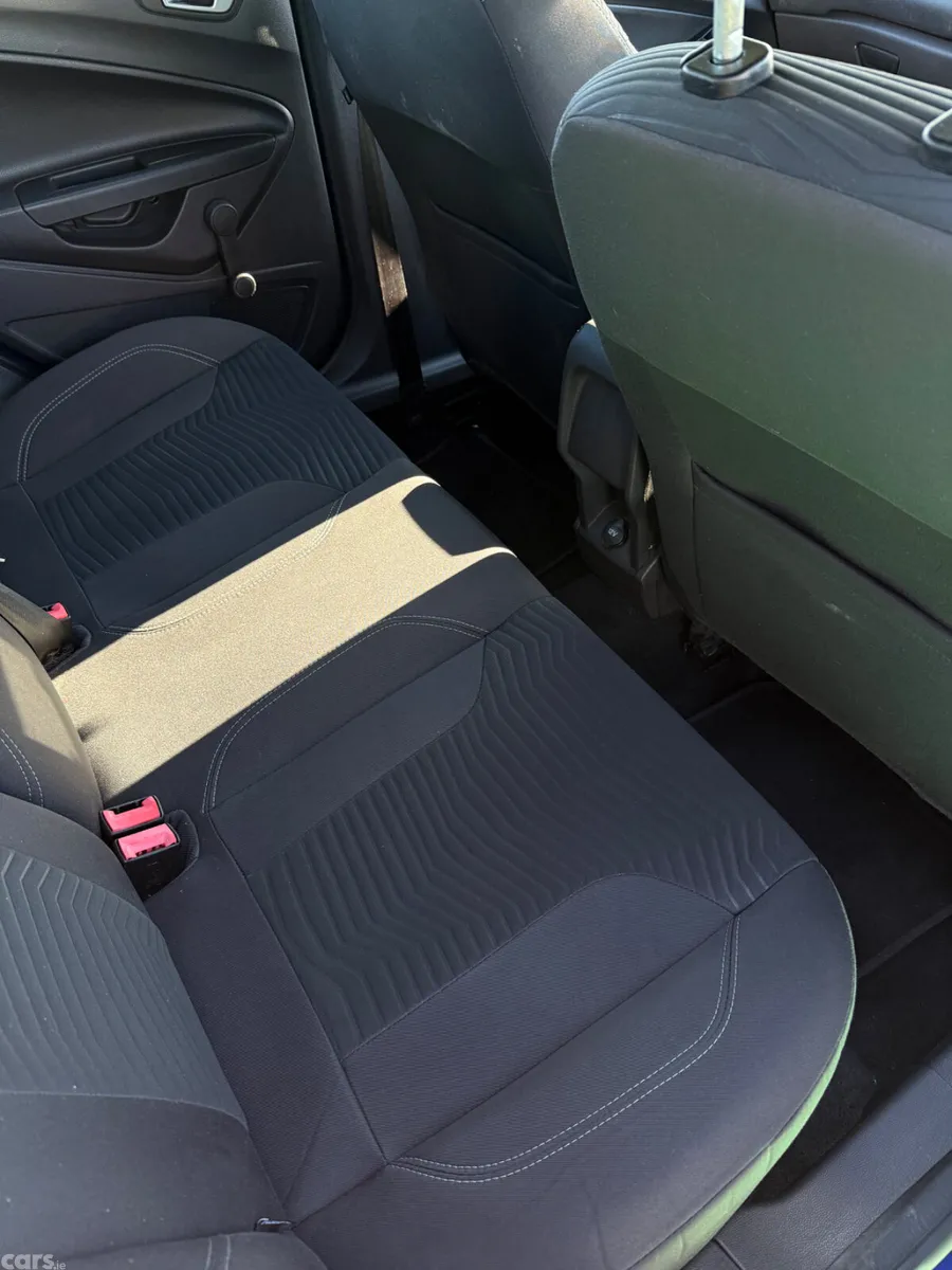 Ford Fiesta Hatchback, Petrol, 2015, Blue
