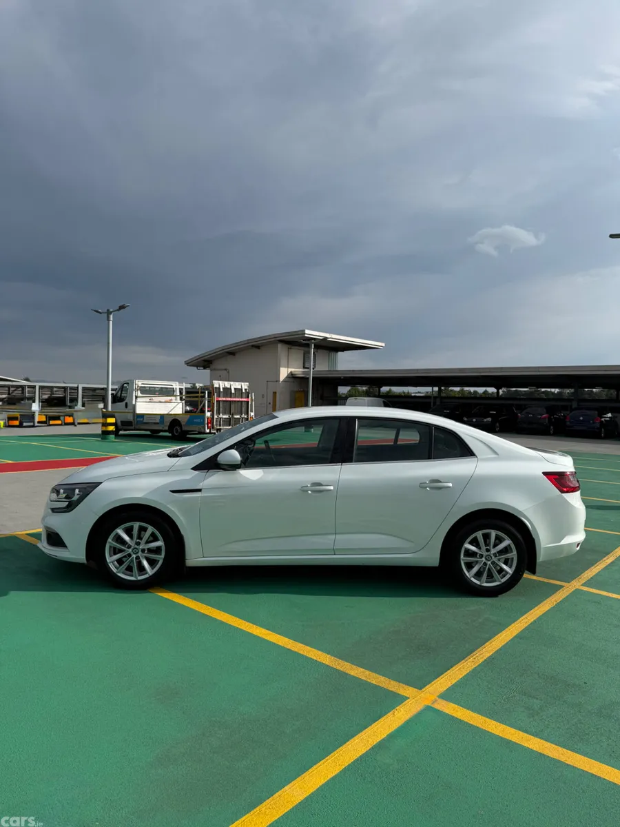 Renault Megane Saloon, Petrol, 2019, White