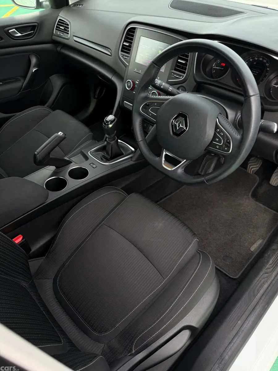 Renault Megane Saloon, Petrol, 2019, White