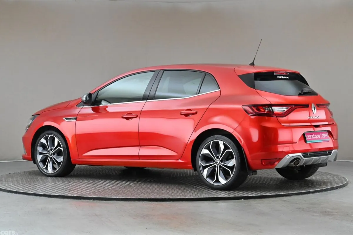 Renault Megane Hatchback, Petrol, 2019, Red