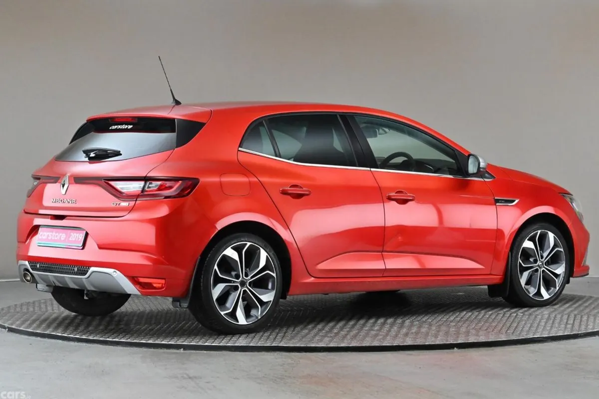 Renault Megane Hatchback, Petrol, 2019, Red