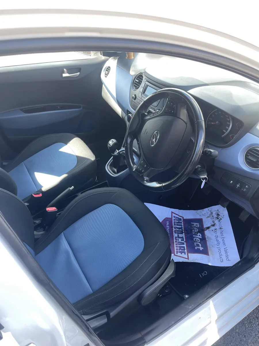 Hyundai i10 Hatchback, Petrol, 2014, White