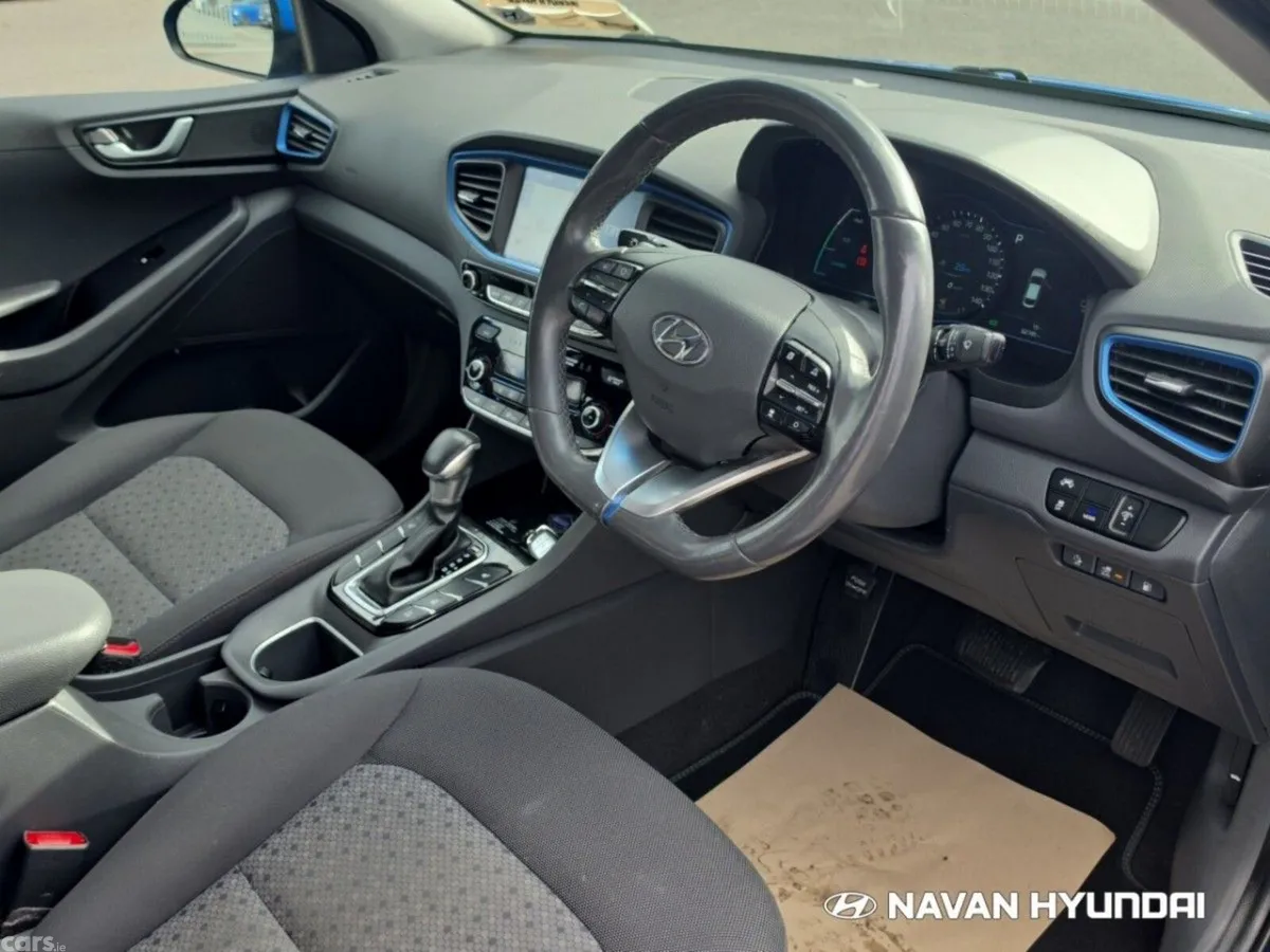 Hyundai IONIQ Hatchback, Petrol Plug-in Hybrid, 2018, Blue