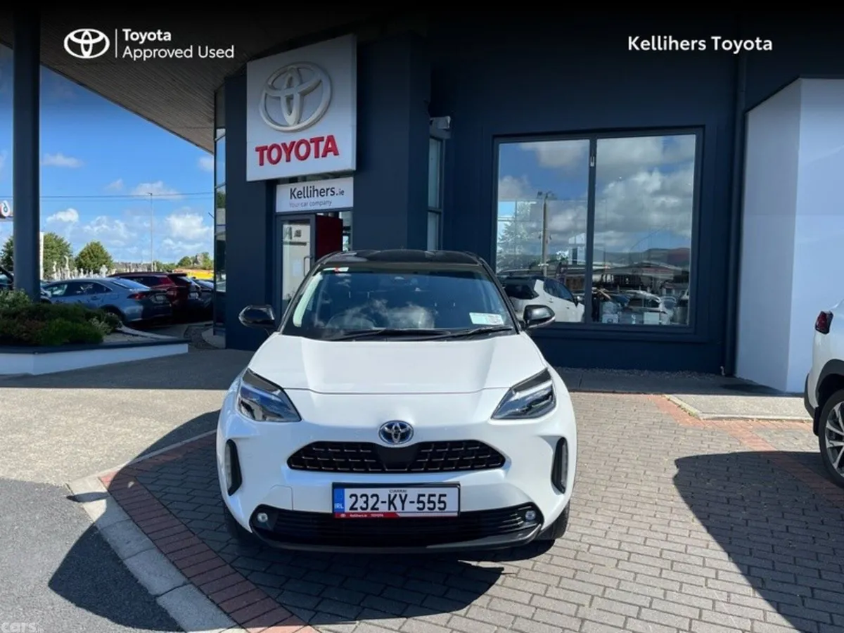 Toyota Yaris Cross Hatchback, Petrol Hybrid, 2023, White