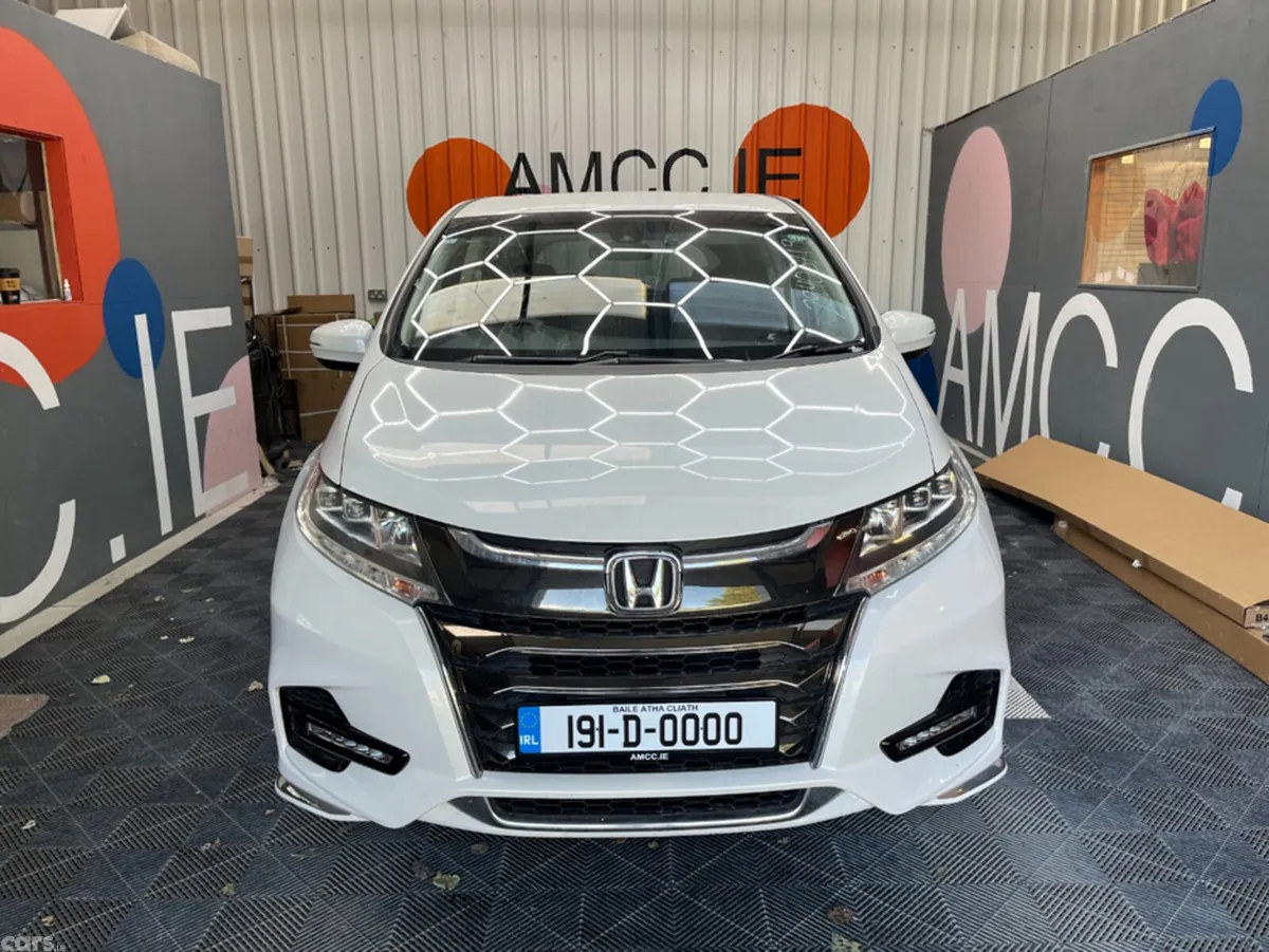 Honda Odyssey MPV, Petrol Hybrid, 2019, White