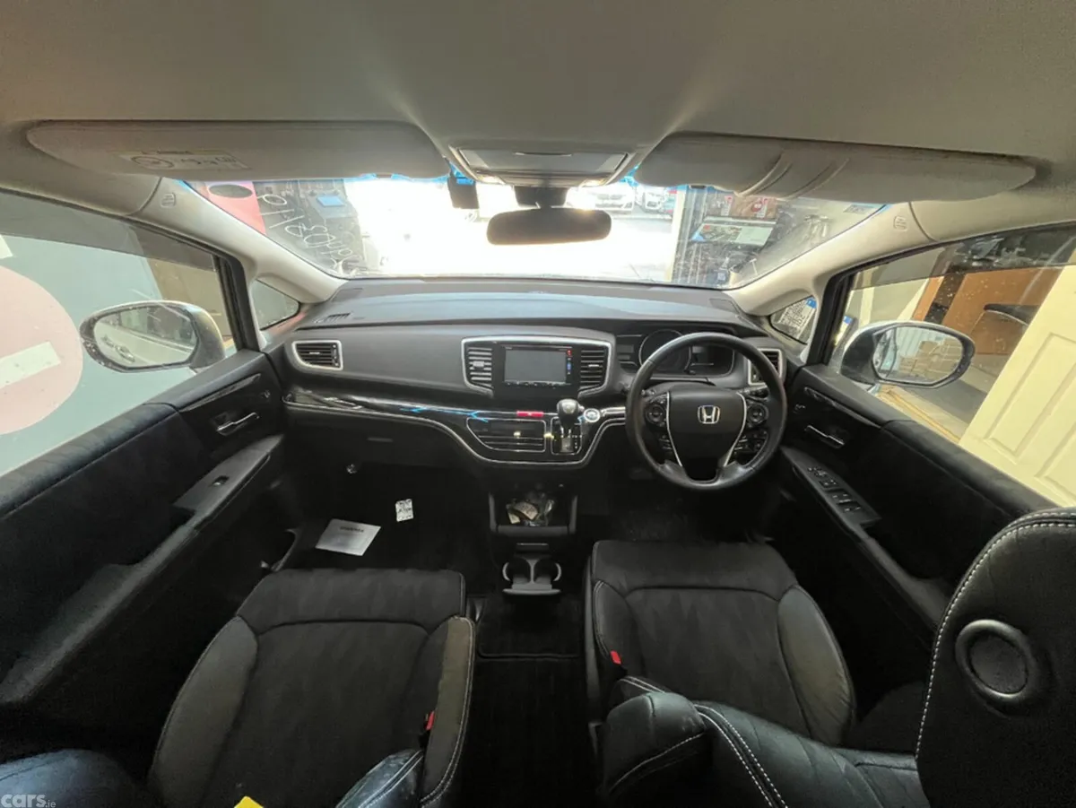 Honda Odyssey MPV, Petrol Hybrid, 2019, White