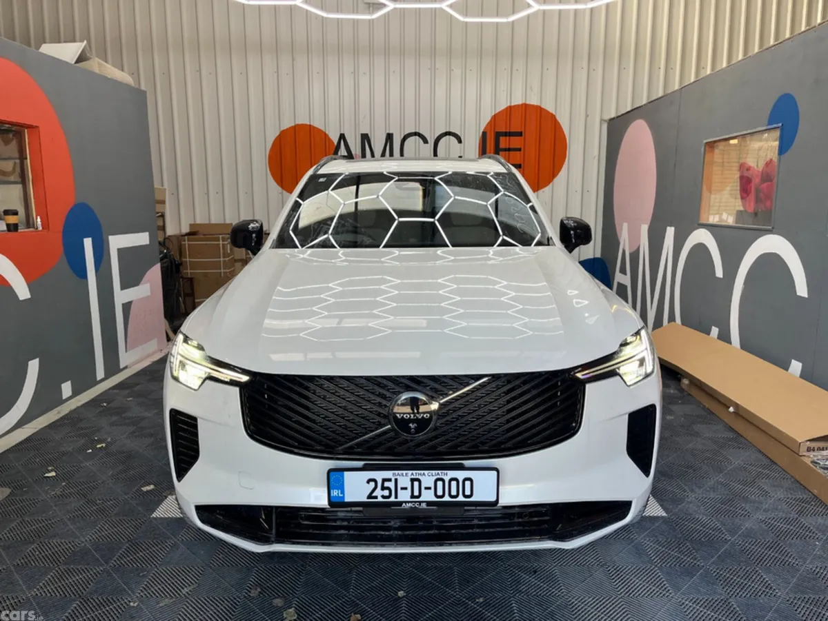Volvo XC90 SUV, Petrol Plug-in Hybrid, 2025, White