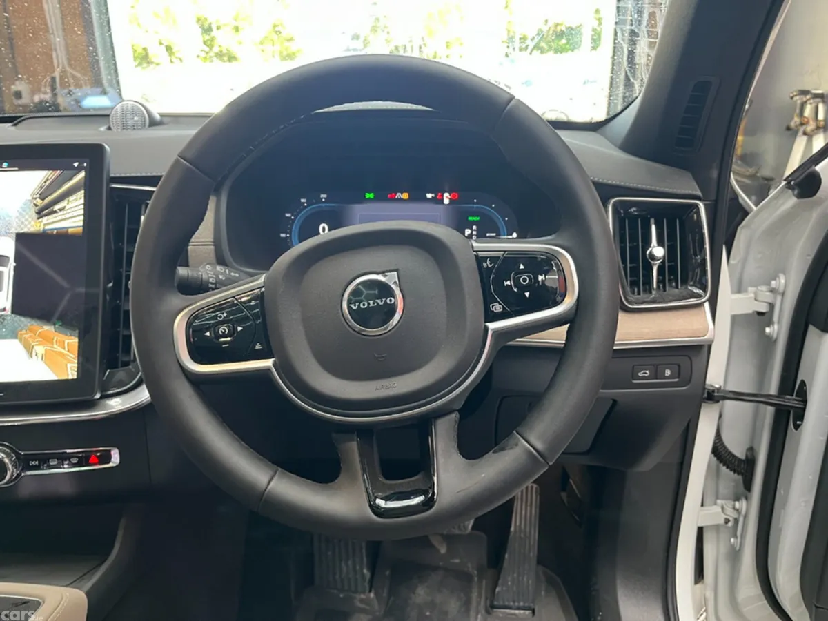 Volvo XC90 SUV, Petrol Plug-in Hybrid, 2025, White