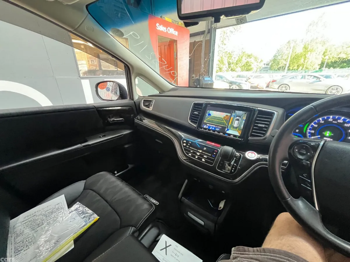 Honda Odyssey MPV, Petrol Hybrid, 2019, White