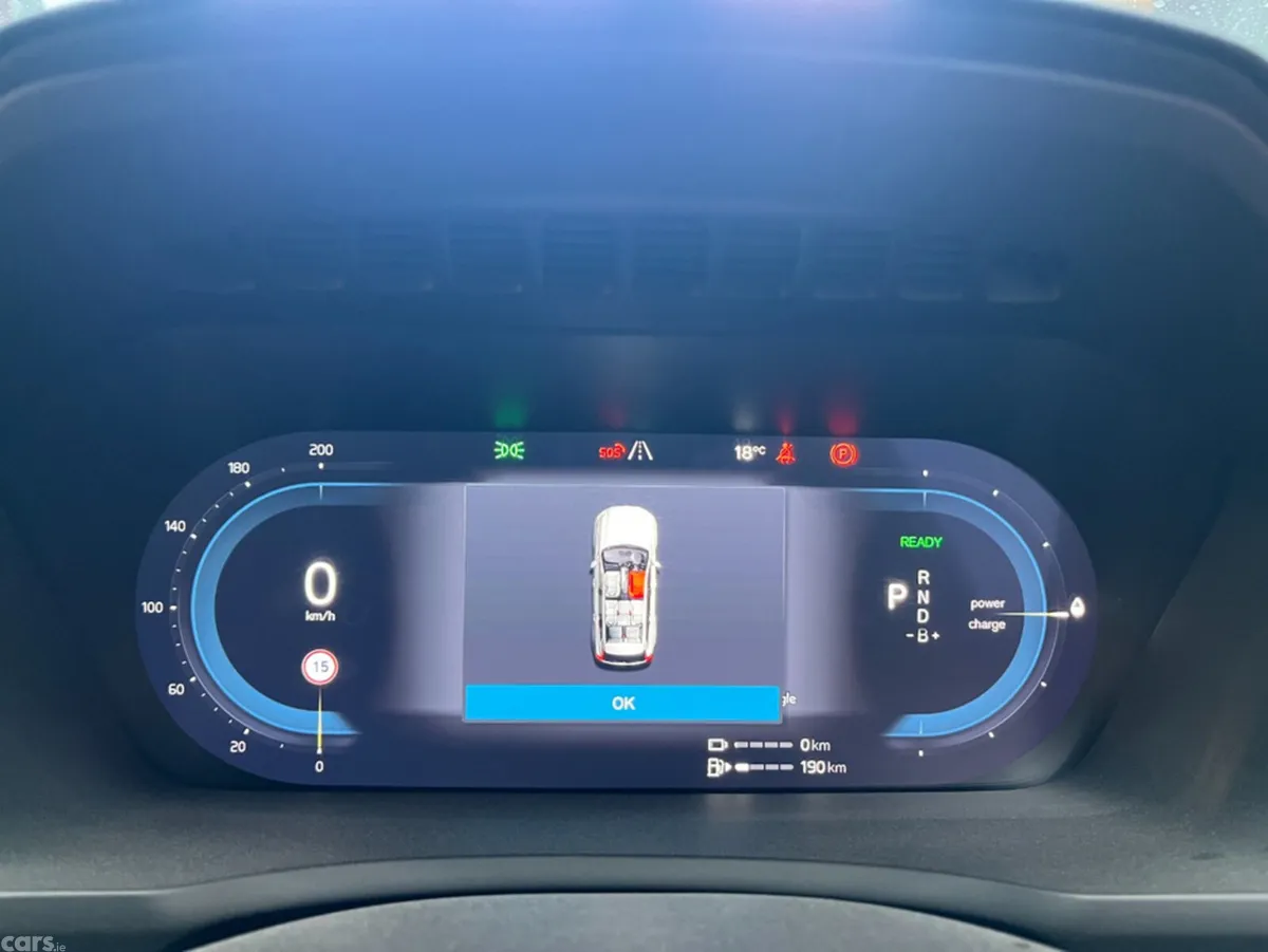 Volvo XC90 SUV, Petrol Plug-in Hybrid, 2025, White