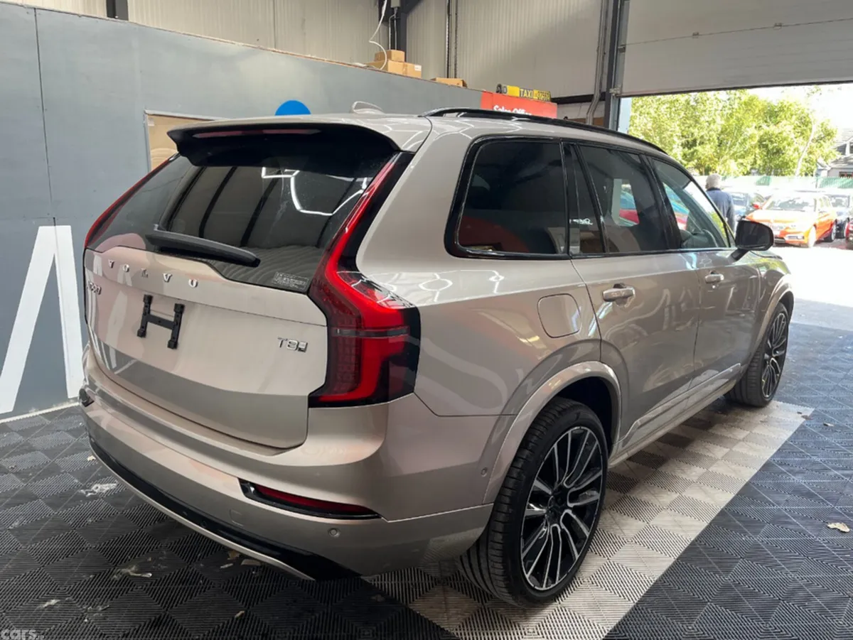 Volvo XC90 SUV, Petrol Plug-in Hybrid, 2025, Grey