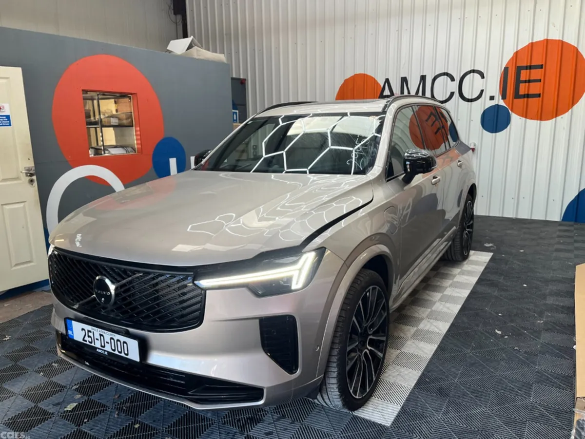 Volvo XC90 SUV, Petrol Plug-in Hybrid, 2025, Grey