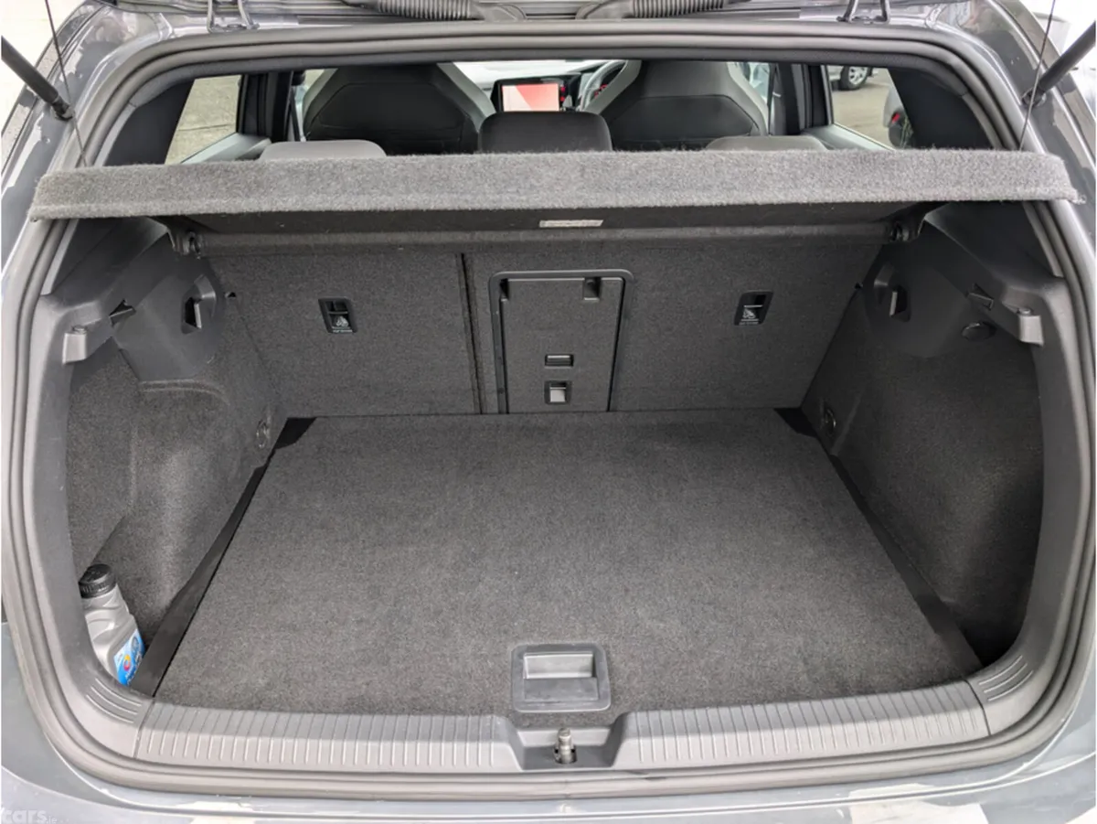 Volkswagen Golf Hatchback, Petrol, 2021, Grey