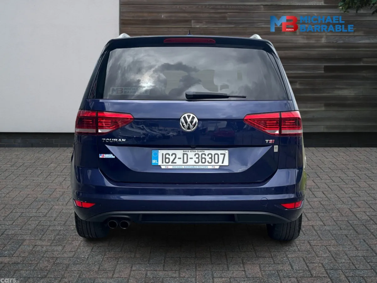 Volkswagen Touran MPV, Petrol, 2016, Blue