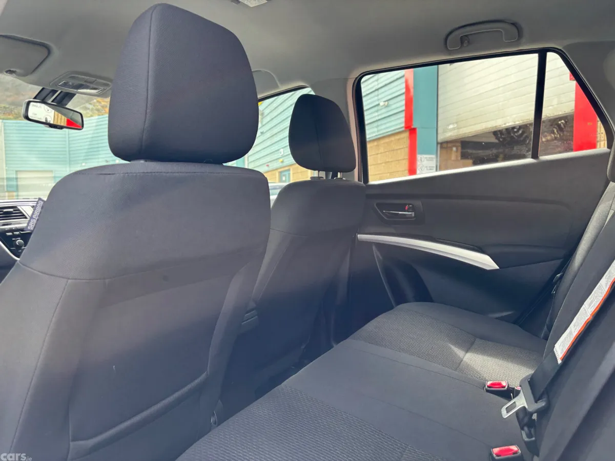 Suzuki SX4 SUV, Petrol, 2021, White