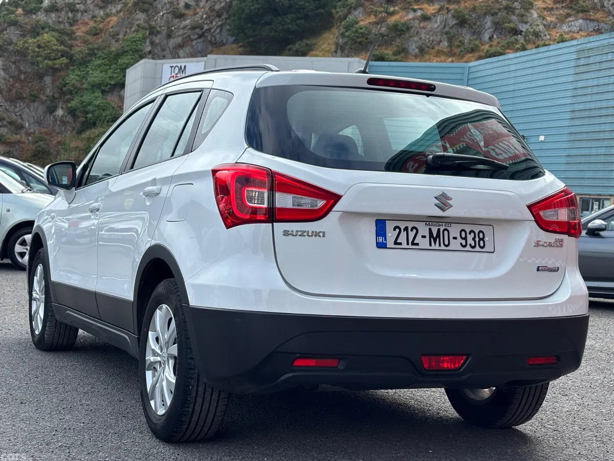 Suzuki SX4 SUV, Petrol, 2021, White