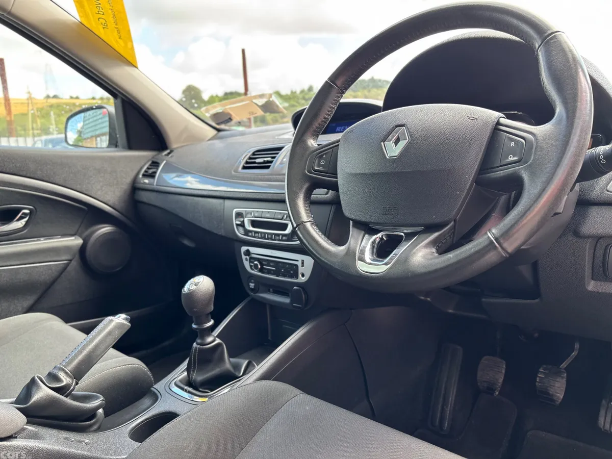 Renault Megane Hatchback, Diesel, 2016, Silver