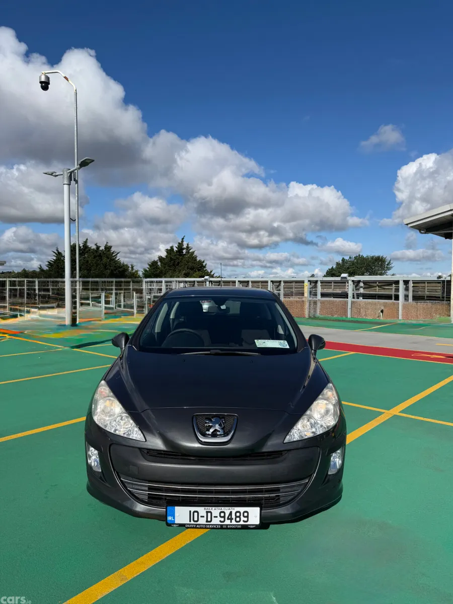 Peugeot 308 Hatchback, Diesel, 2010, Grey
