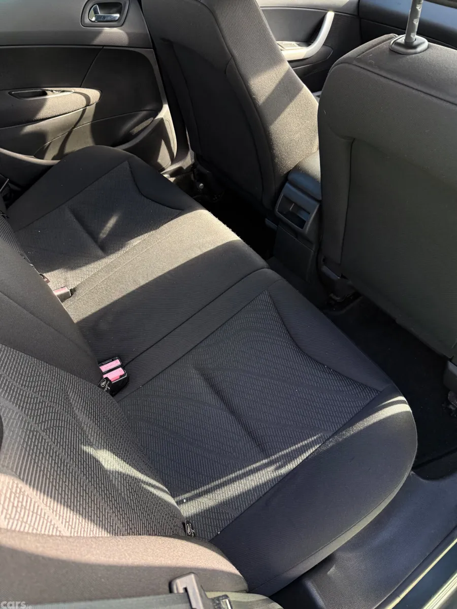 Peugeot 308 Hatchback, Diesel, 2010, Grey