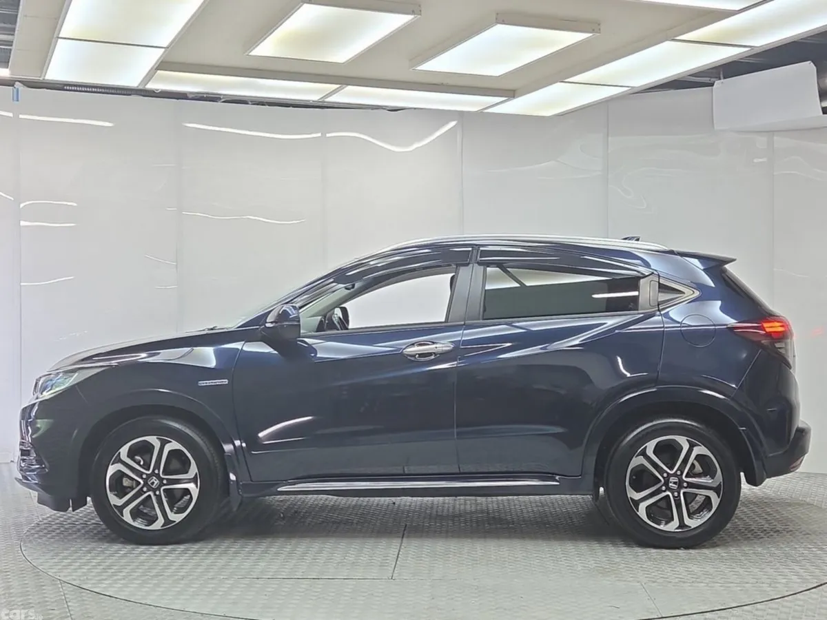 Honda Vezel SUV, Petrol Hybrid, 2019, Blue