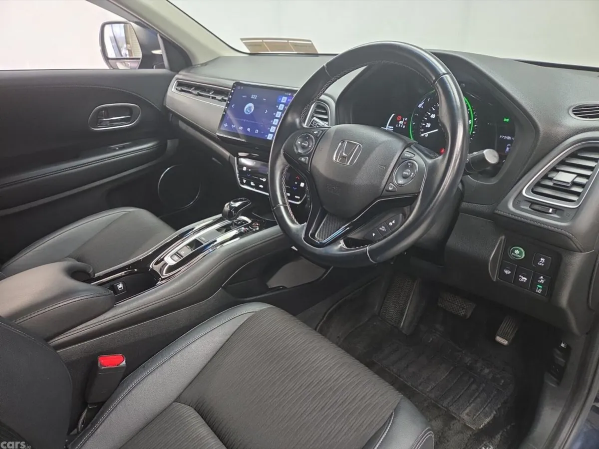 Honda Vezel SUV, Petrol Hybrid, 2019, Blue