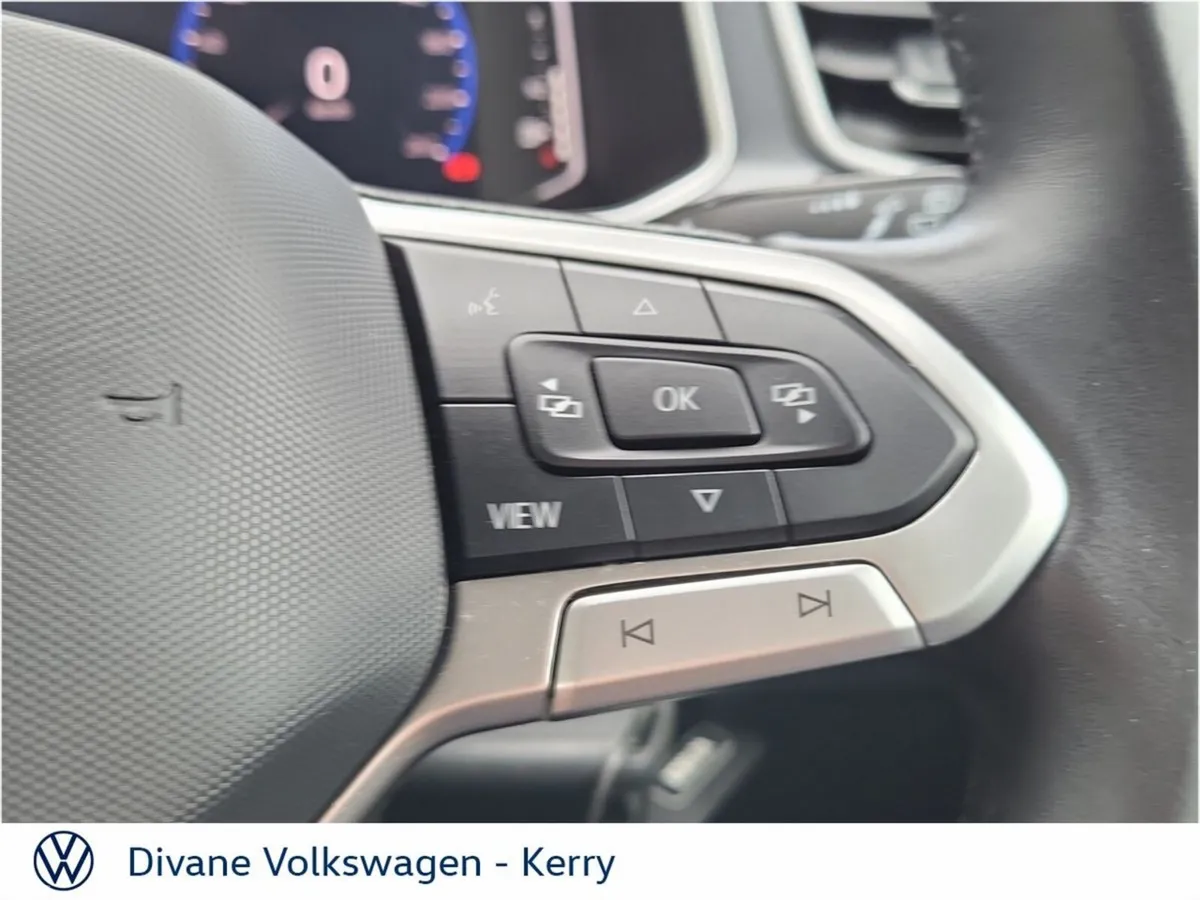 Volkswagen T-Roc SUV, Petrol, 2024, Blue