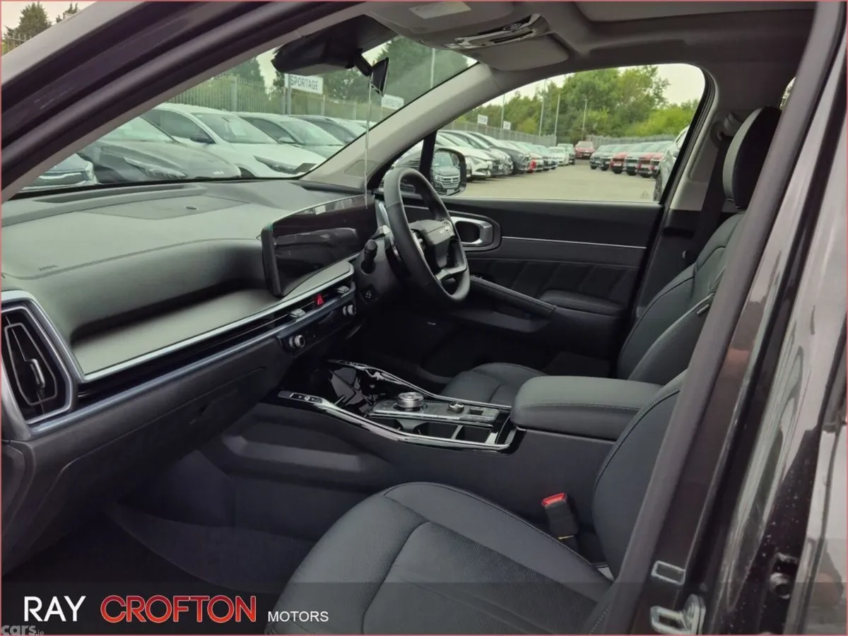 Kia Sorento SUV, Petrol Plug-in Hybrid, 2026, Grey