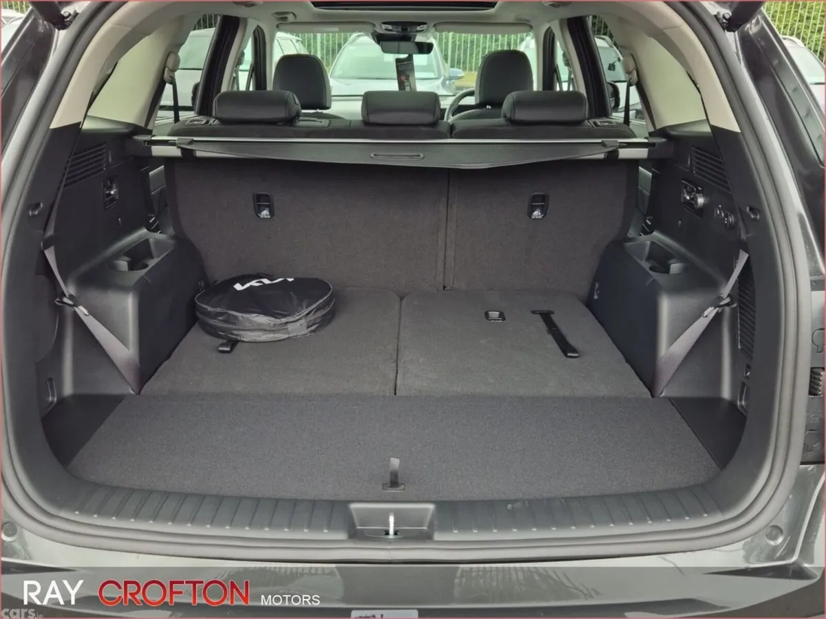 Kia Sorento SUV, Petrol Plug-in Hybrid, 2026, Grey