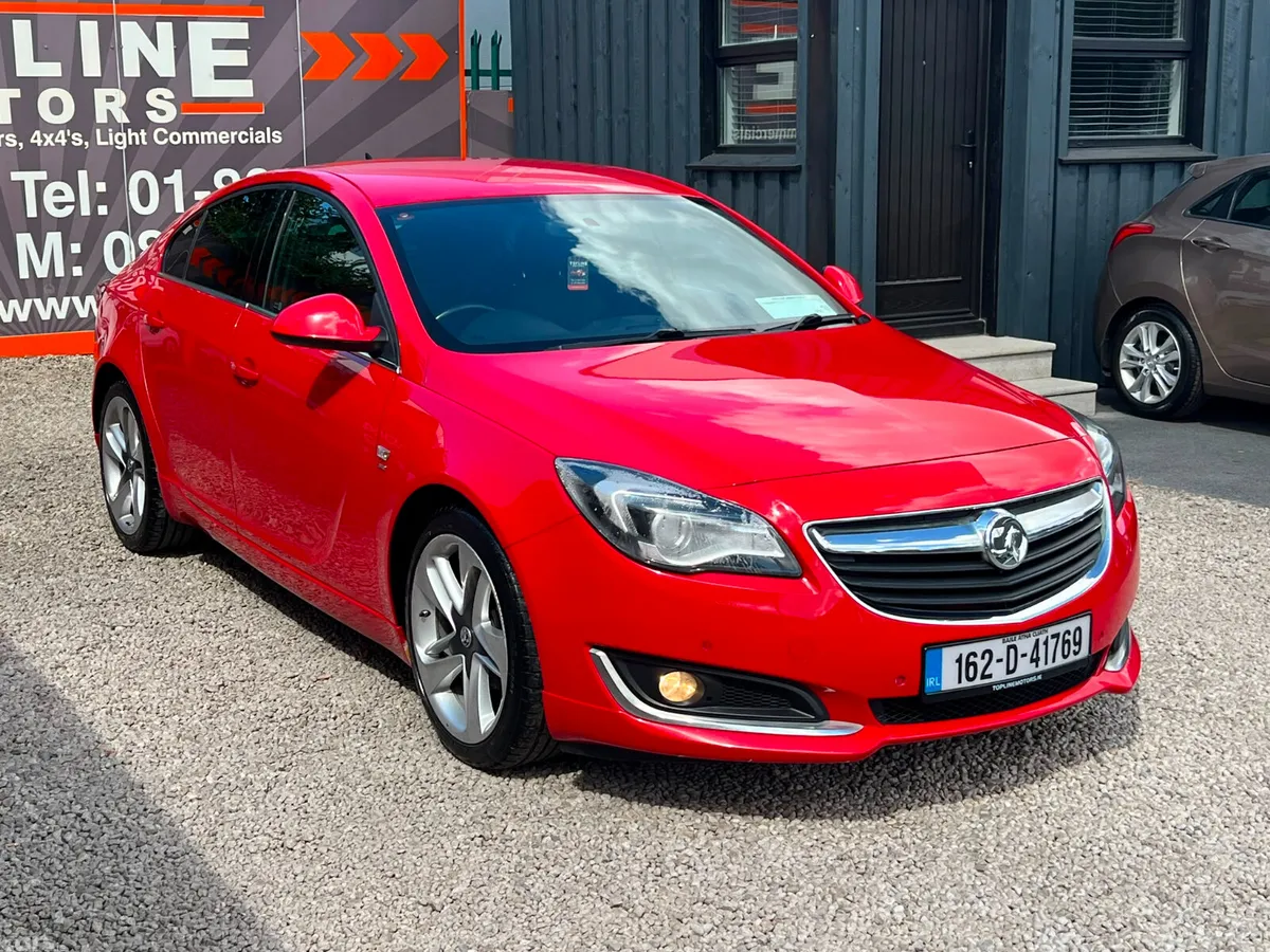 Opel Insignia Hatchback, Diesel, 2016, Red