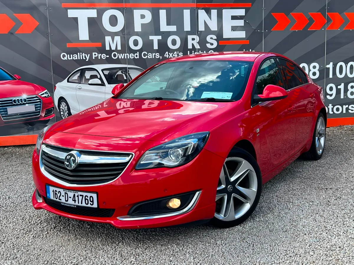 Opel Insignia Hatchback, Diesel, 2016, Red